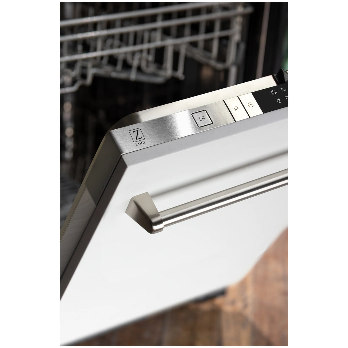 Dishwasher control panel and traditional handle, stainless accents