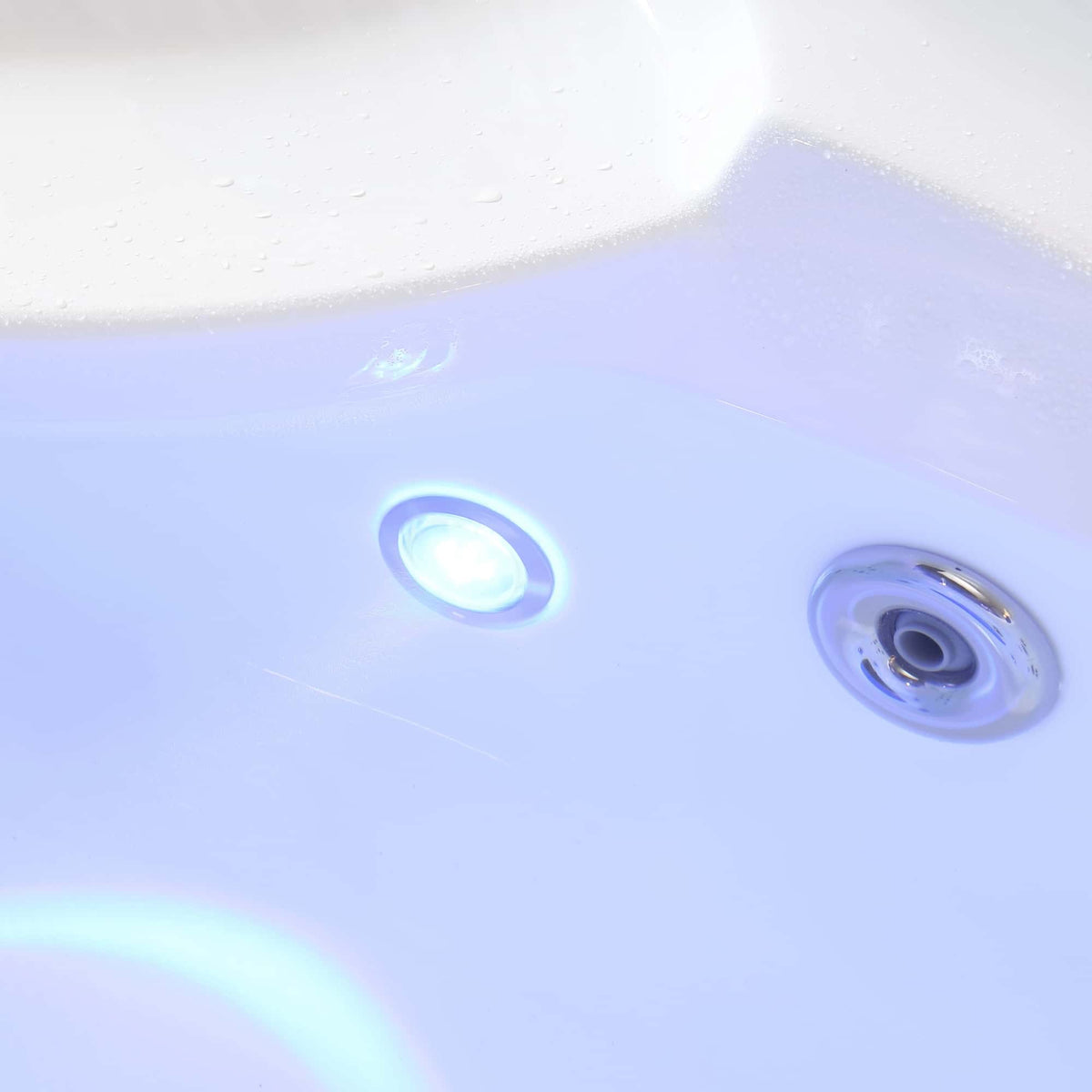 Corner whirlpool bathtub LED light in water with round jet outlet