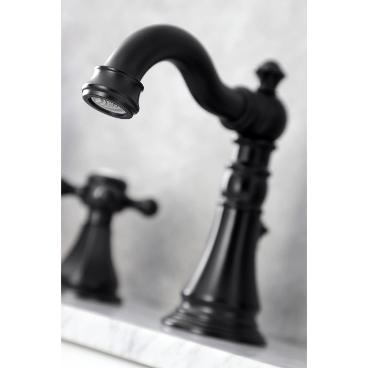 Metropolitan Widespread Bathroom Faucet with Brass Pop-Up in Matte Black