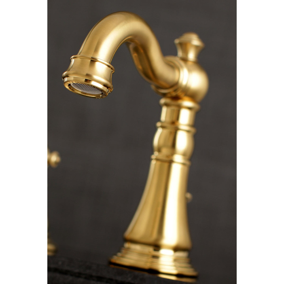 English Classic Widespread Bathroom Faucet with Brass Pop-Up in Brushed Brass