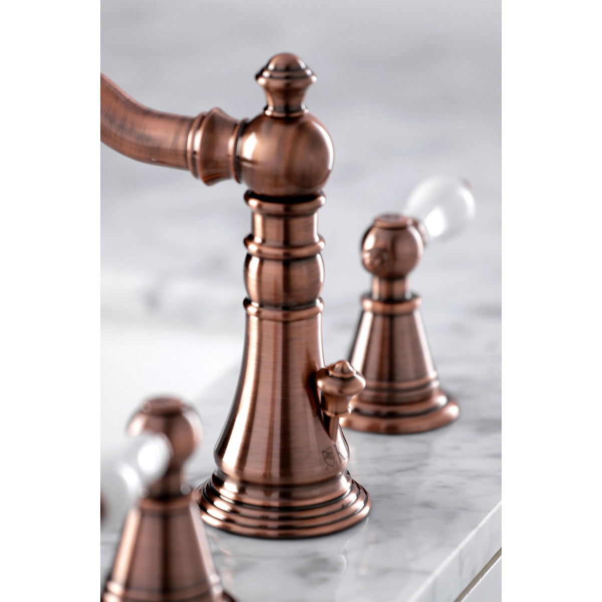 English Classic Widespread Bathroom Faucet with Brass Pop-Up in Antique Copper