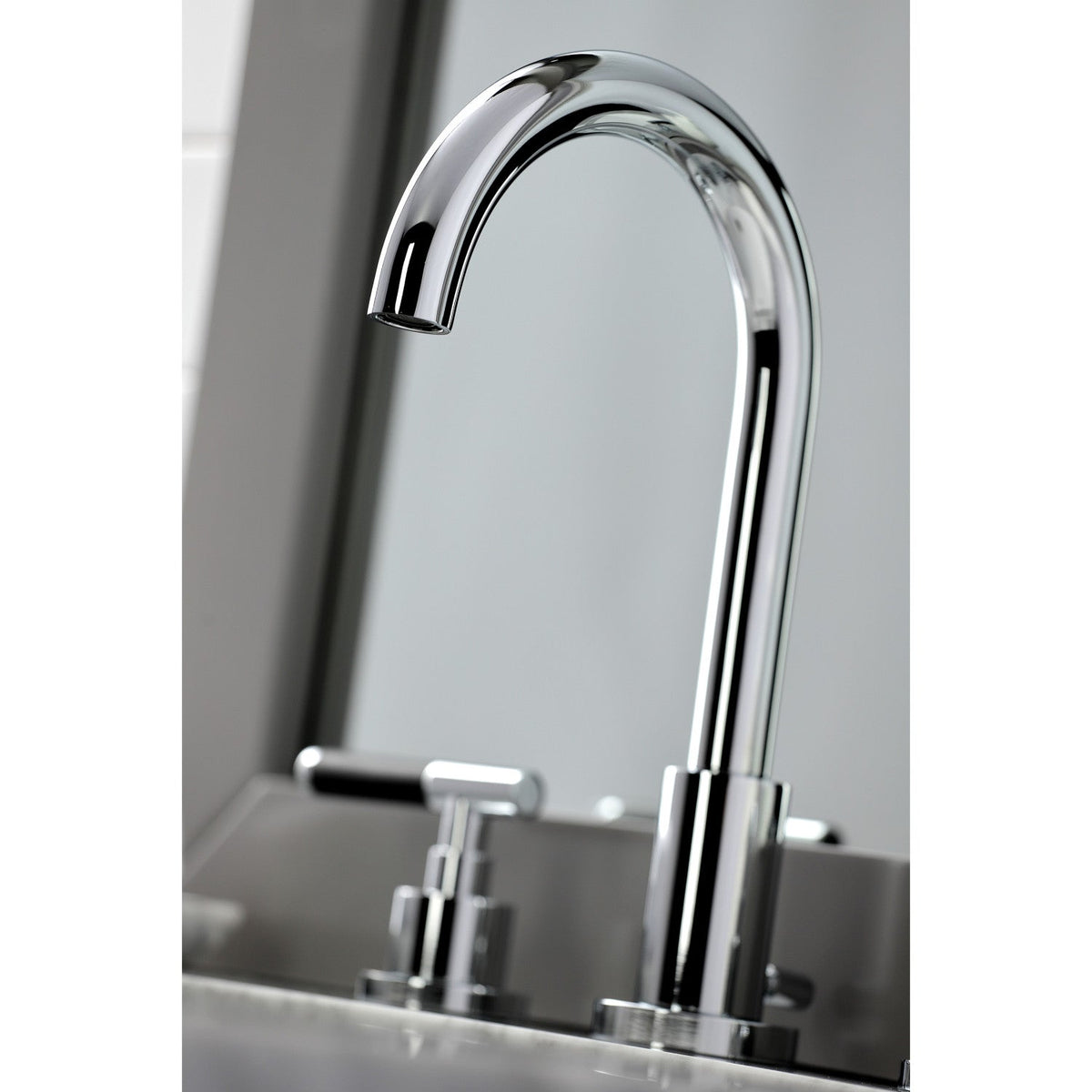 Kaiser Widespread Bathroom Faucet with Brass Pop-Up in Polished Chrome
