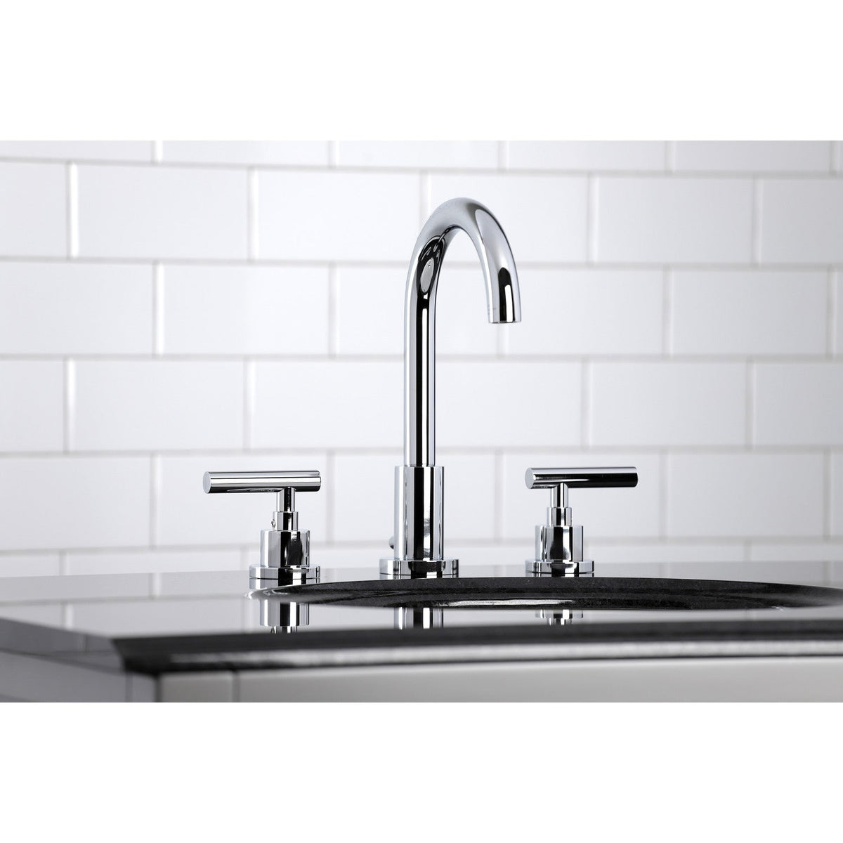 Manhattan Widespread Bathroom Faucet with Brass Pop-Up in Polished Chrome