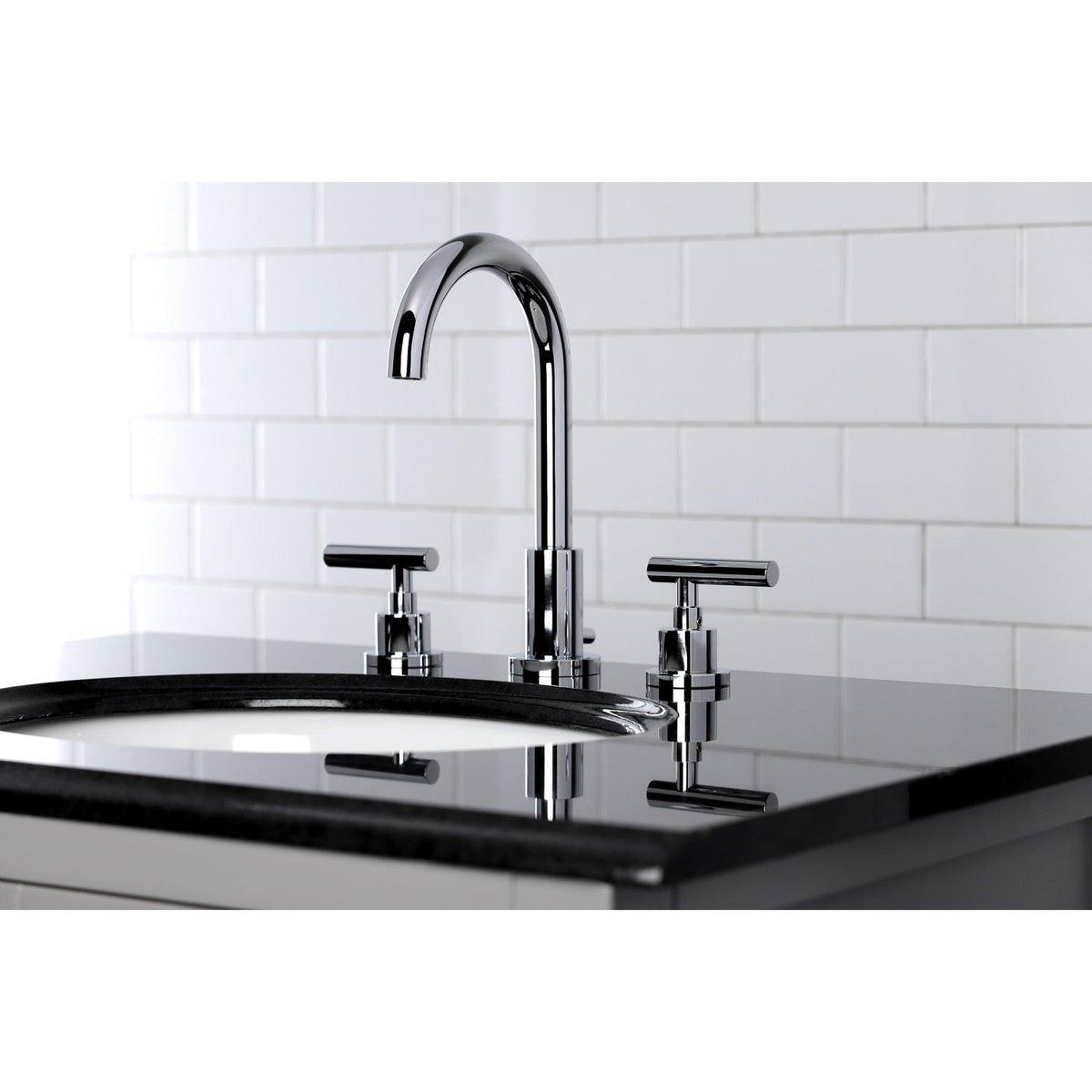 Manhattan Widespread Bathroom Faucet with Brass Pop-Up in Polished Chrome