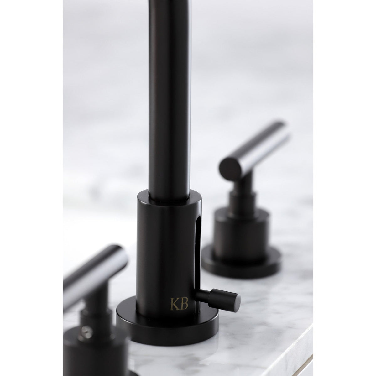 Manhattan Widespread Bathroom Faucet with Brass Pop-Up in Oil Rubbed Bronze