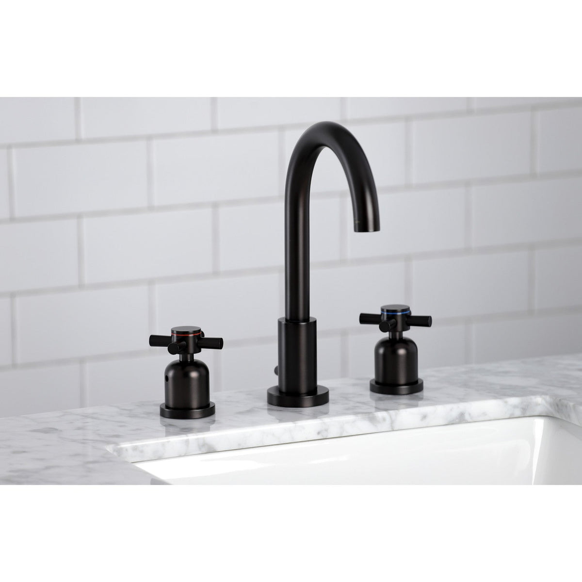Concord Widespread Bathroom Faucet with Brass Pop-Up in Oil Rubbed Bronze
