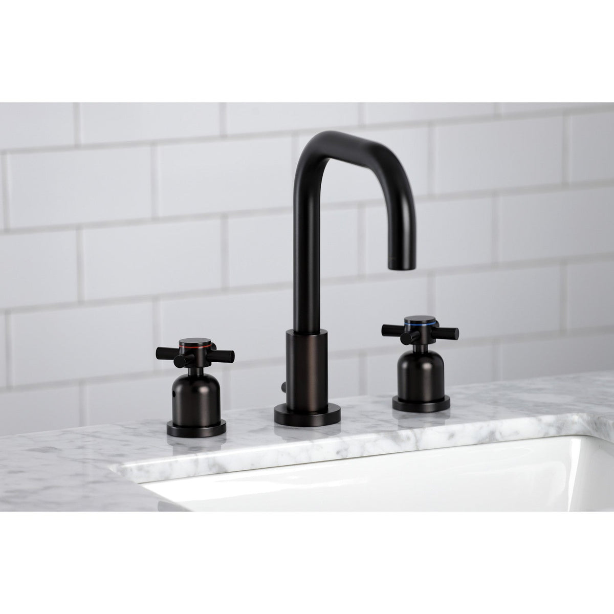 Concord Widespread Bathroom Faucet with Brass Pop-Up in Oil Rubbed Bronze