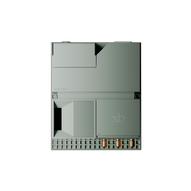 xBloom Studio Smart Automatic Pour Over Coffee Maker with Built-in Grinder and Scale