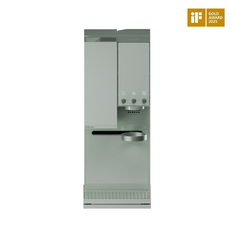 xBloom Studio Smart Automatic Pour Over Coffee Maker with Built-in Grinder and Scale