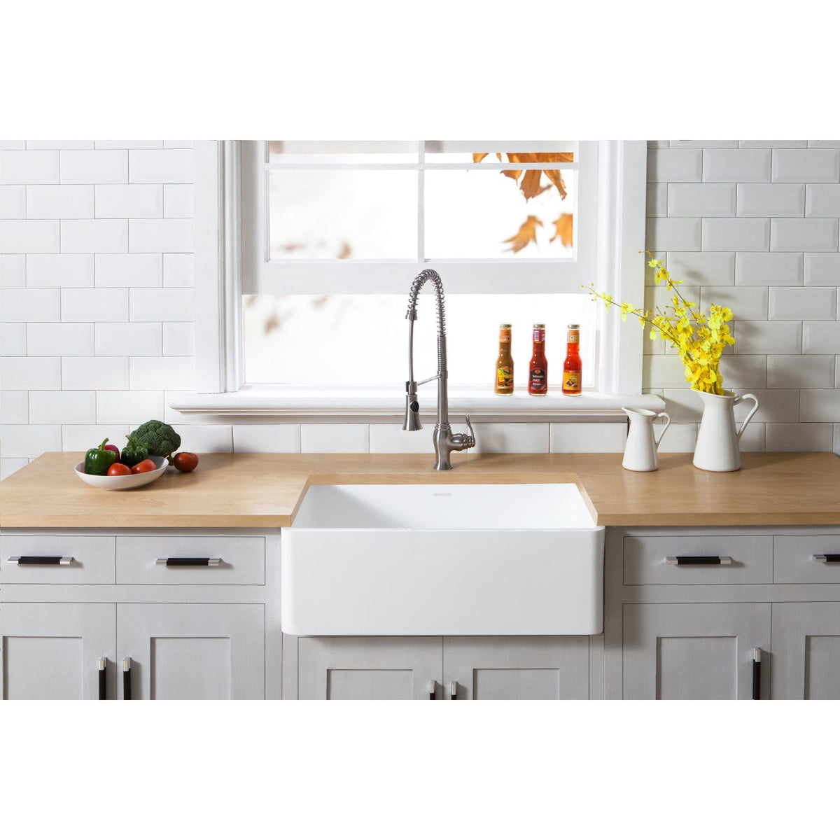 Gourmetier Solid Surface Matte Stone Apron Front Farmhouse Single Bowl Kitchen Sink in Matte White