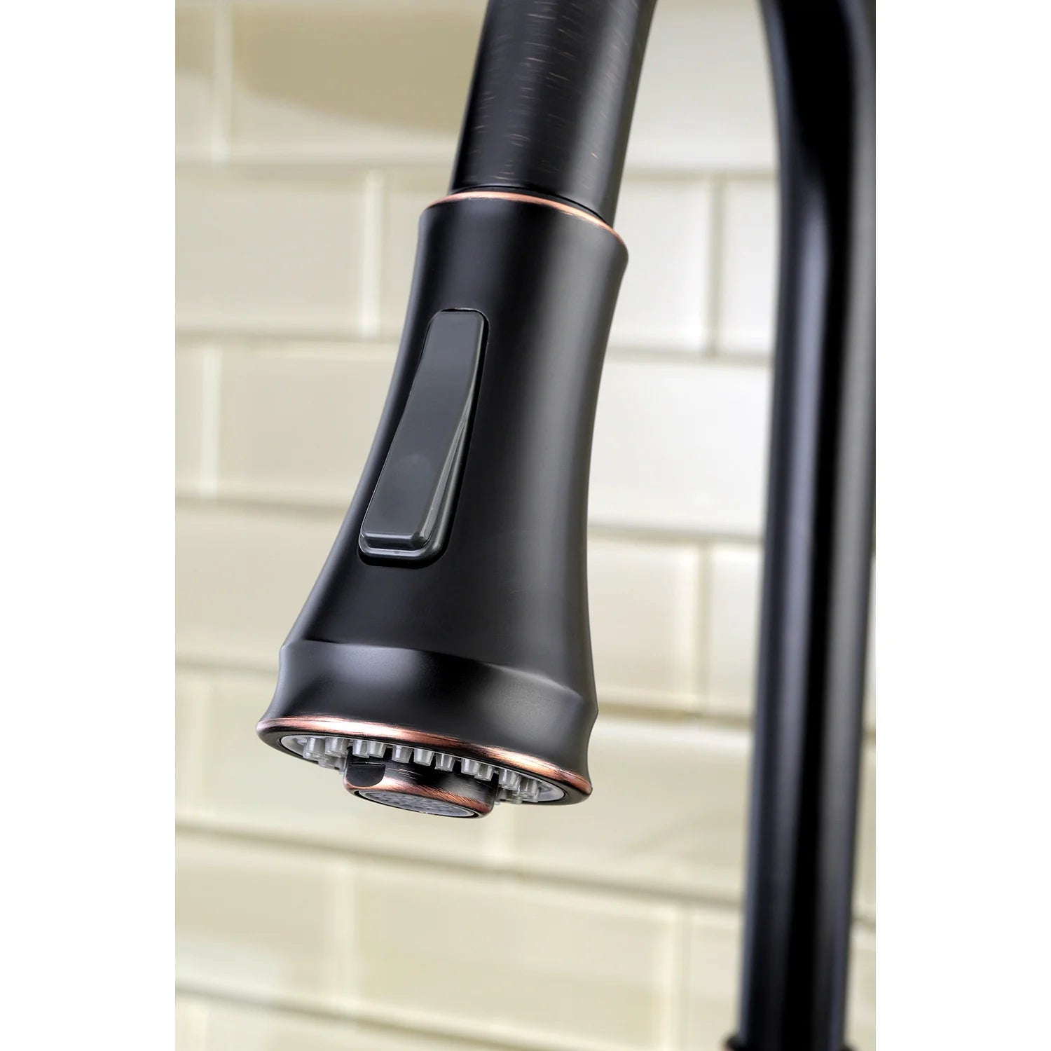 Pull-down spray head and faucet neck of single-handle kitchen faucet, dark matte finish