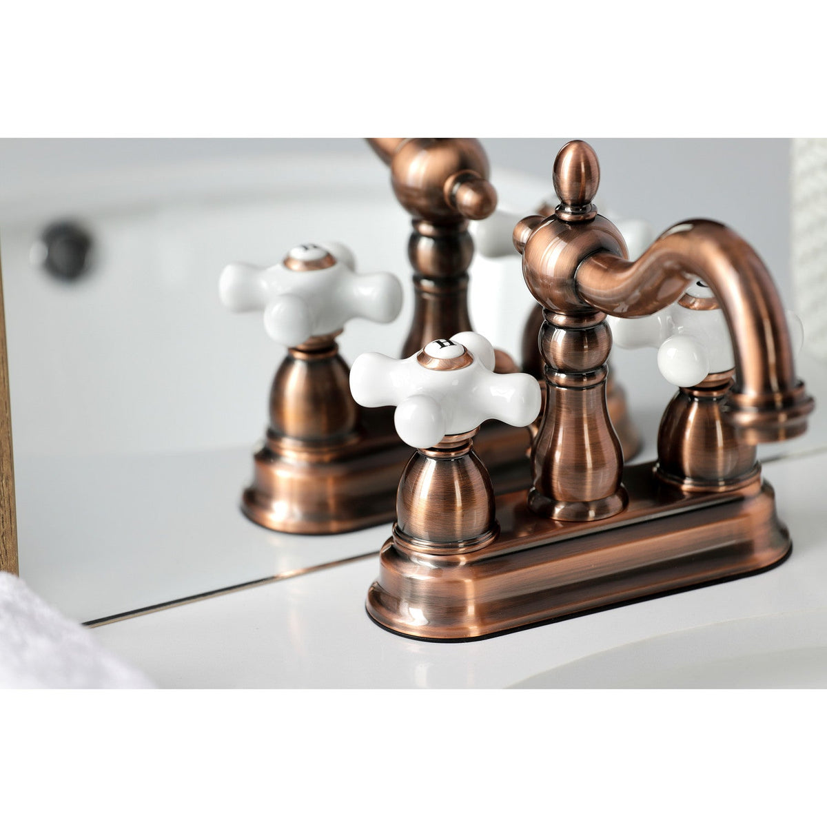 Heritage Double-Handle 4" Centerset Bathroom Faucet with Pop-Up Drain in Antique Copper