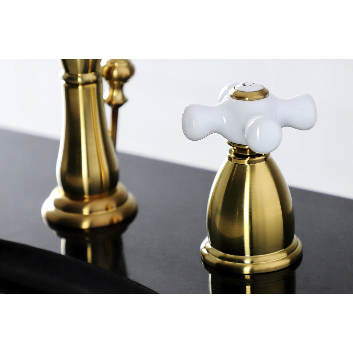 Heritage Widespread Bathroom Faucet with Brass Pop-Up in Brushed Brass