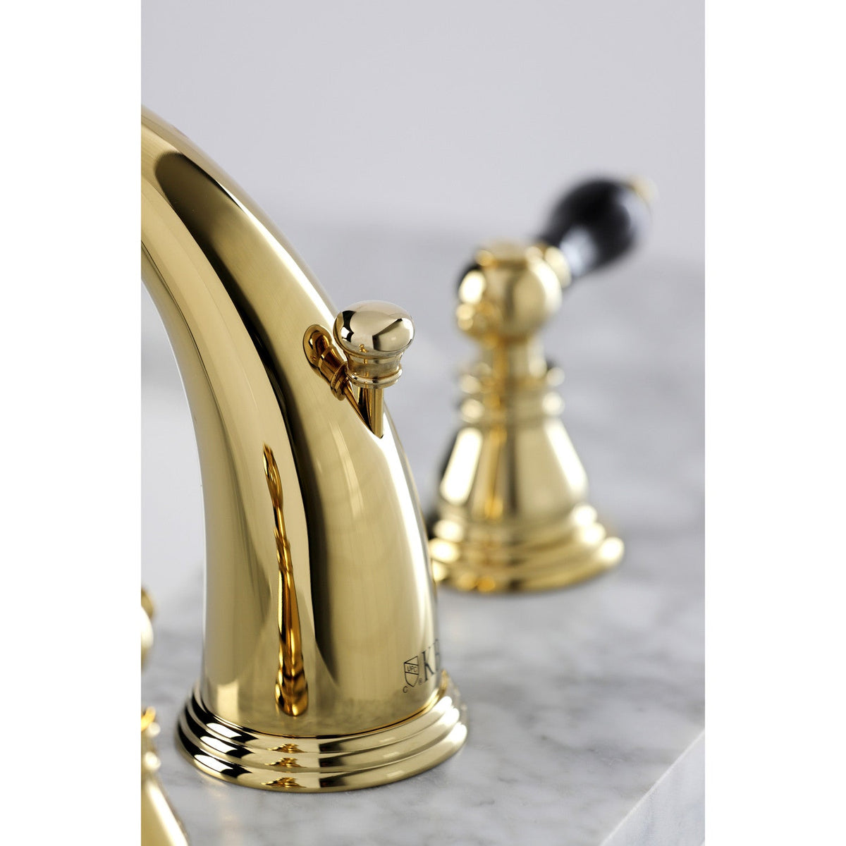 Duchess Widespread Bathroom Faucet with Pop-Up Drain in Polished Brass