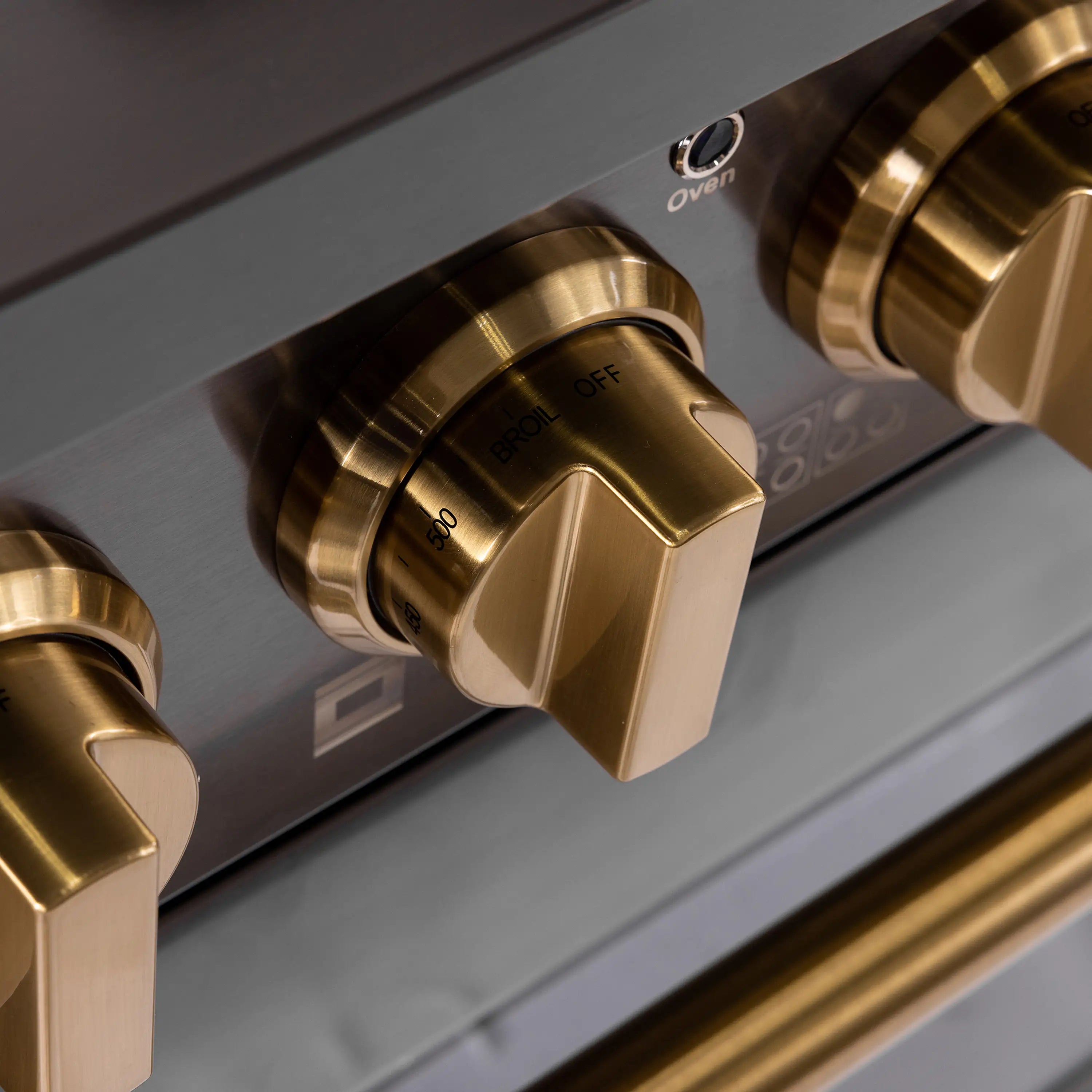 Gas range gold control knob with OFF and BROIL markings