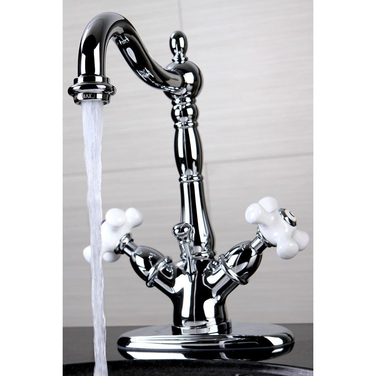 Heritage Double-Handle 4" Centerset Bathroom Faucet with Brass Pop-Up in Polished Chrome