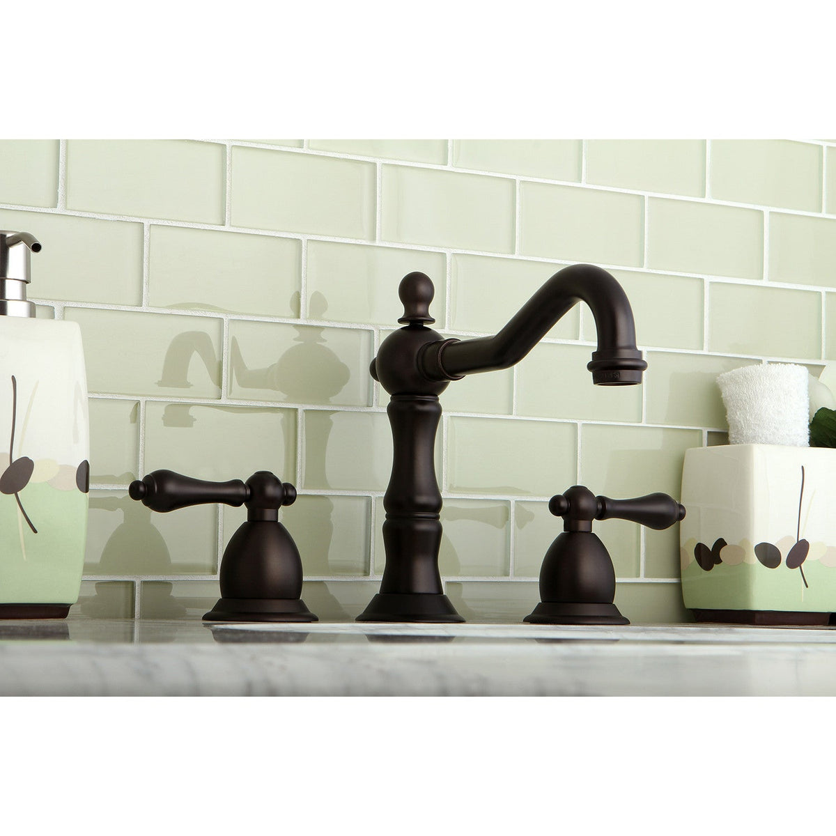 Heritage Widespread Bathroom Faucet with Brass Pop-Up in Oil Rubbed Bronze