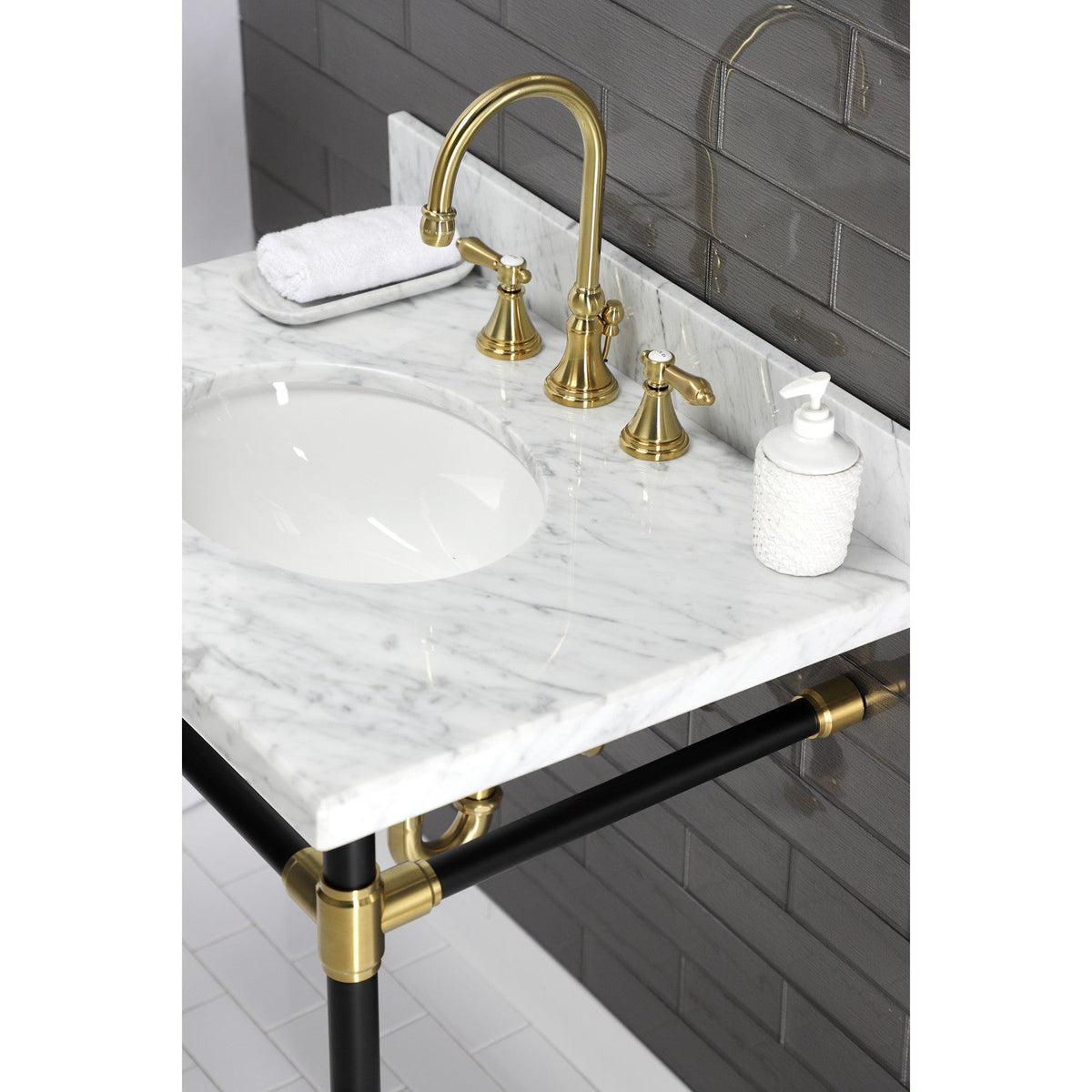 Heirloom Widespread Bathroom Faucet with Brass Pop-Up in Brushed Brass