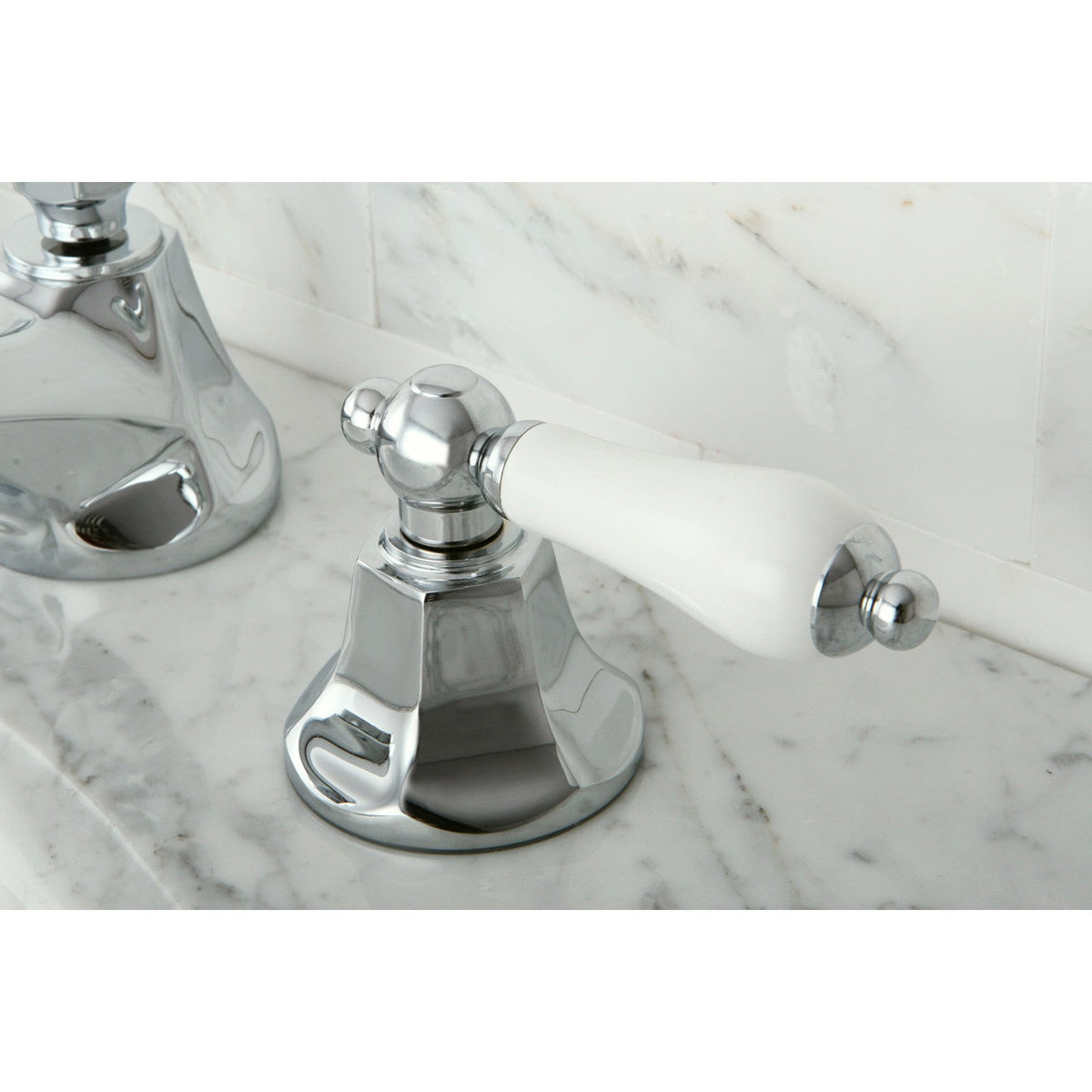 Metropolitan Widespread Bathroom Faucet with Brass Pop-Up in Polished Chrome