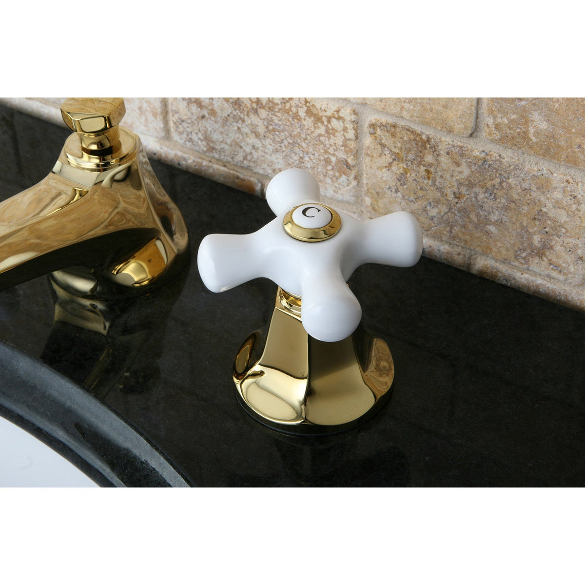 Metropolitan Widespread Bathroom Faucet with Brass Pop-Up in Polished Brass