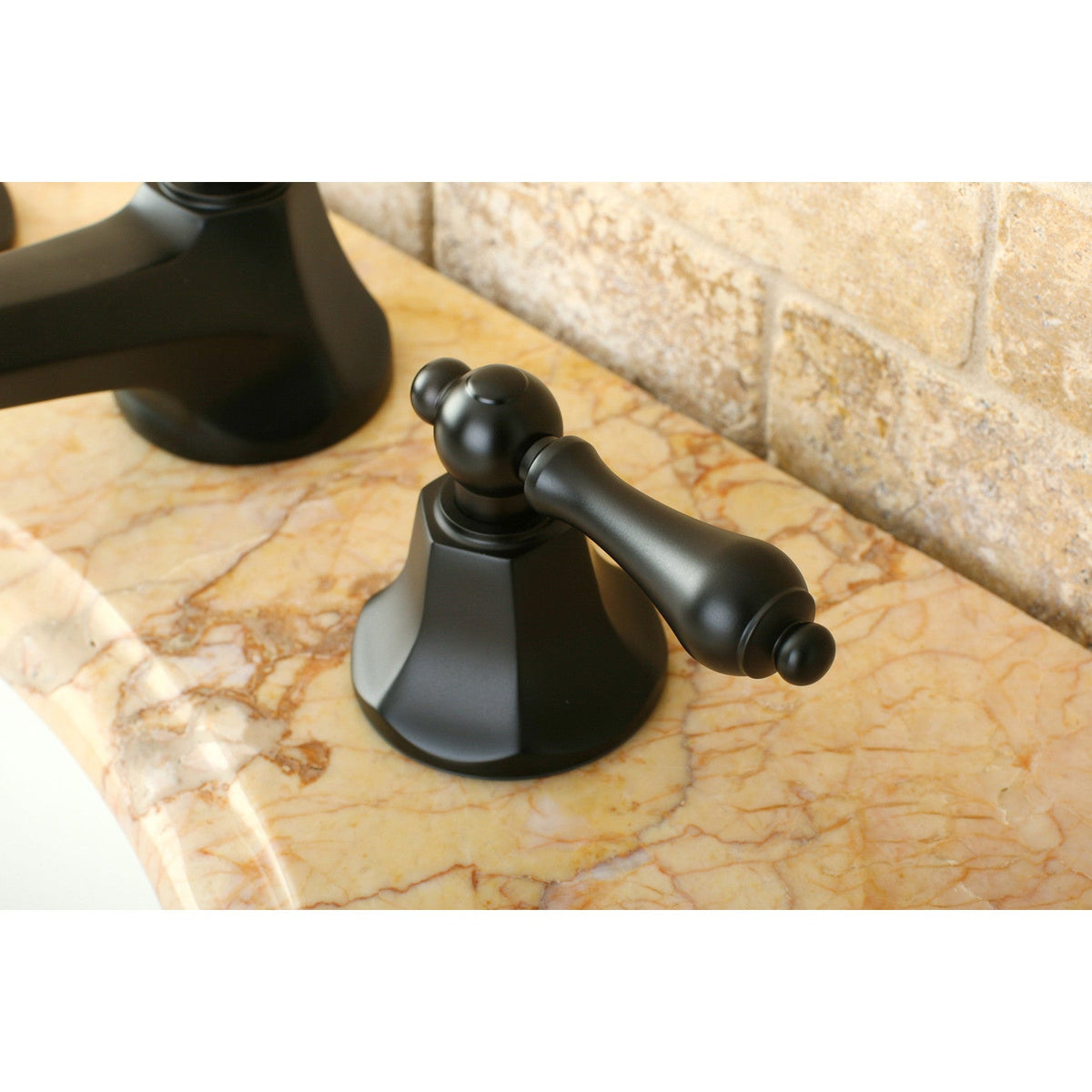 Metropolitan Widespread Bathroom Faucet with Brass Pop-Up in Oil Rubbed Bronze