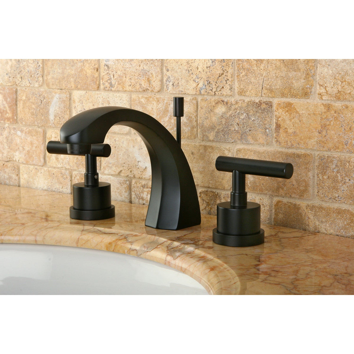 Manhattan Widespread Bathroom Faucet with Brass Pop-Up in Oil Rubbed Bronze