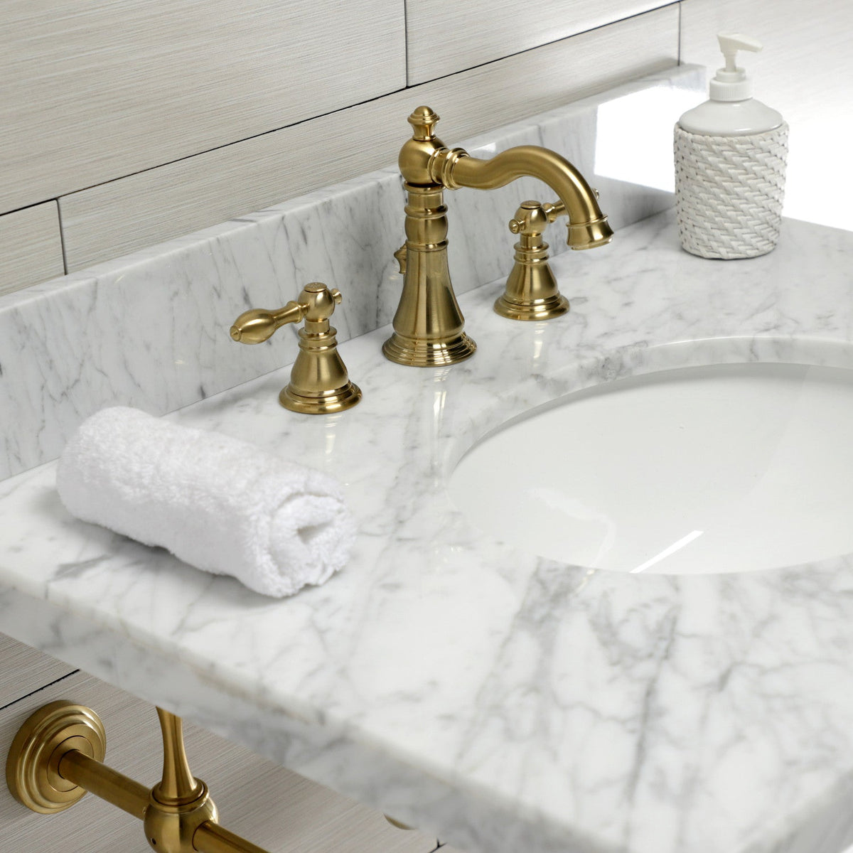 Edwardian 30" Carrara Marble Console Sink with Brass Legs (8-Inch, 3-Hole) in Carrara Marble White/Brushed Brass
