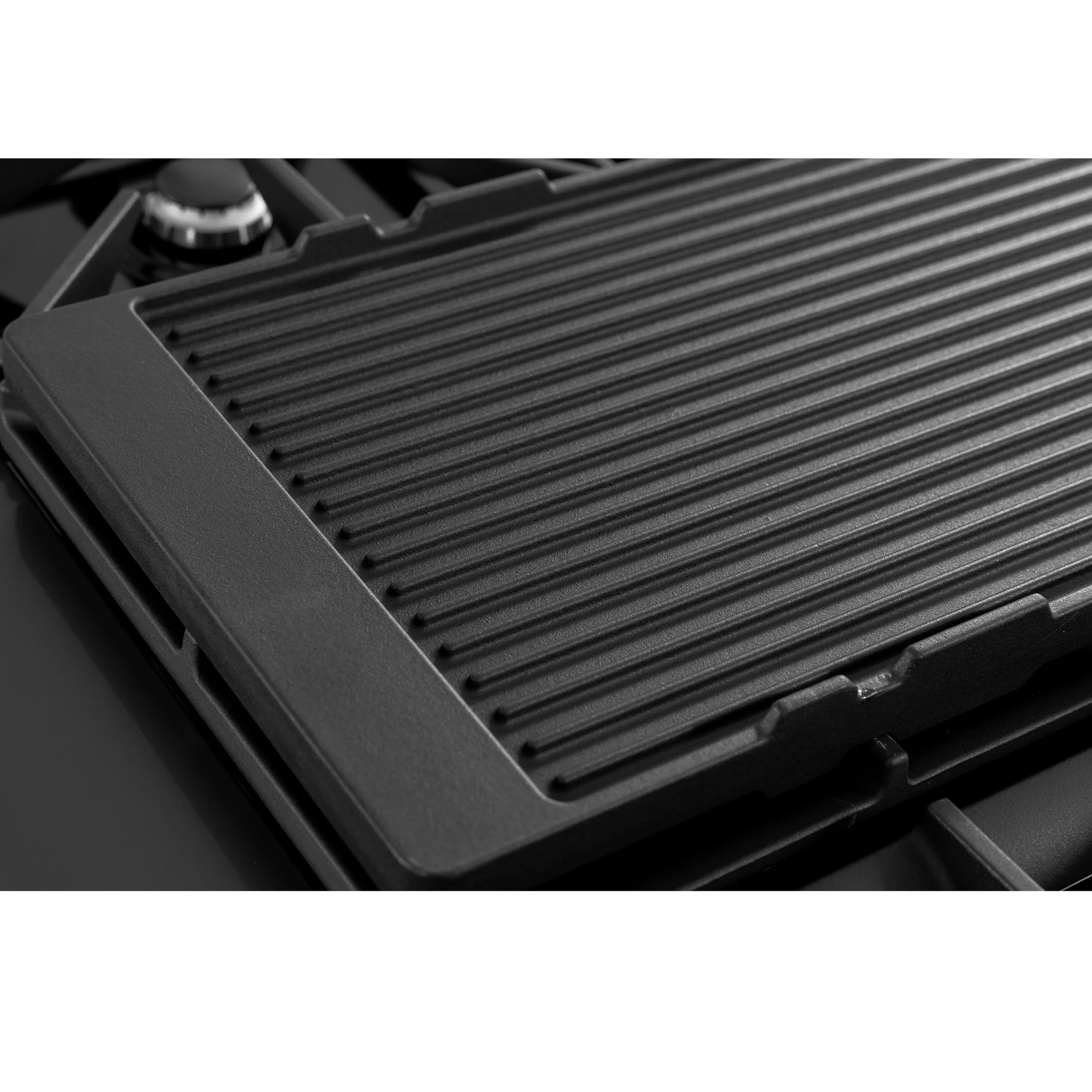 Titanium stainless steel griddle surface with ridged cooking plate