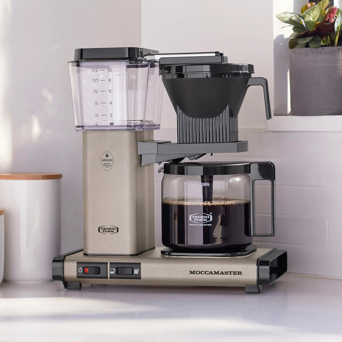 Moccamaster KBGV Select Glass Carafe 10-Cup Coffee Maker in Sandstone