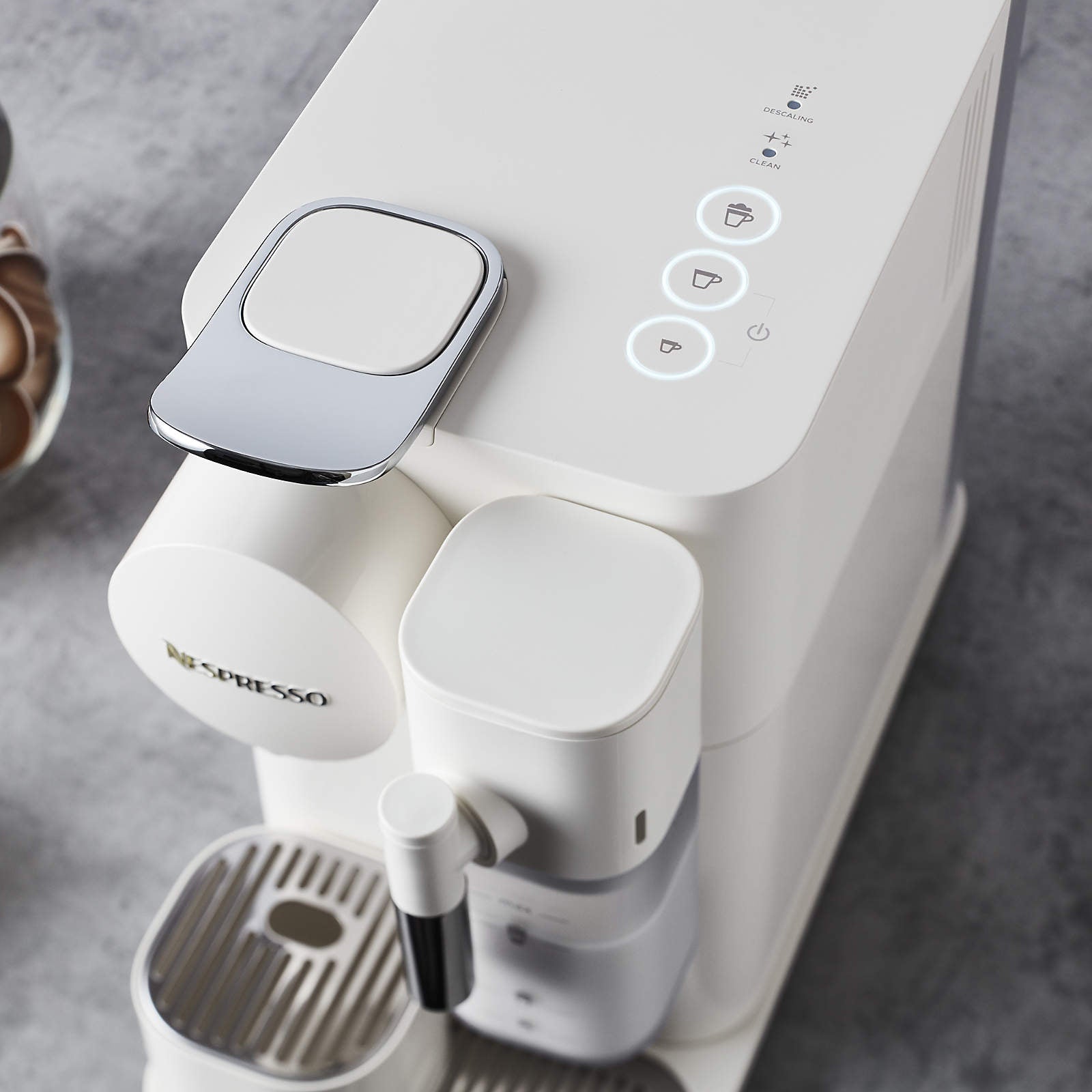 De'Longhi Nespresso Lattissima One Single Serve Coffee Machine in Whit