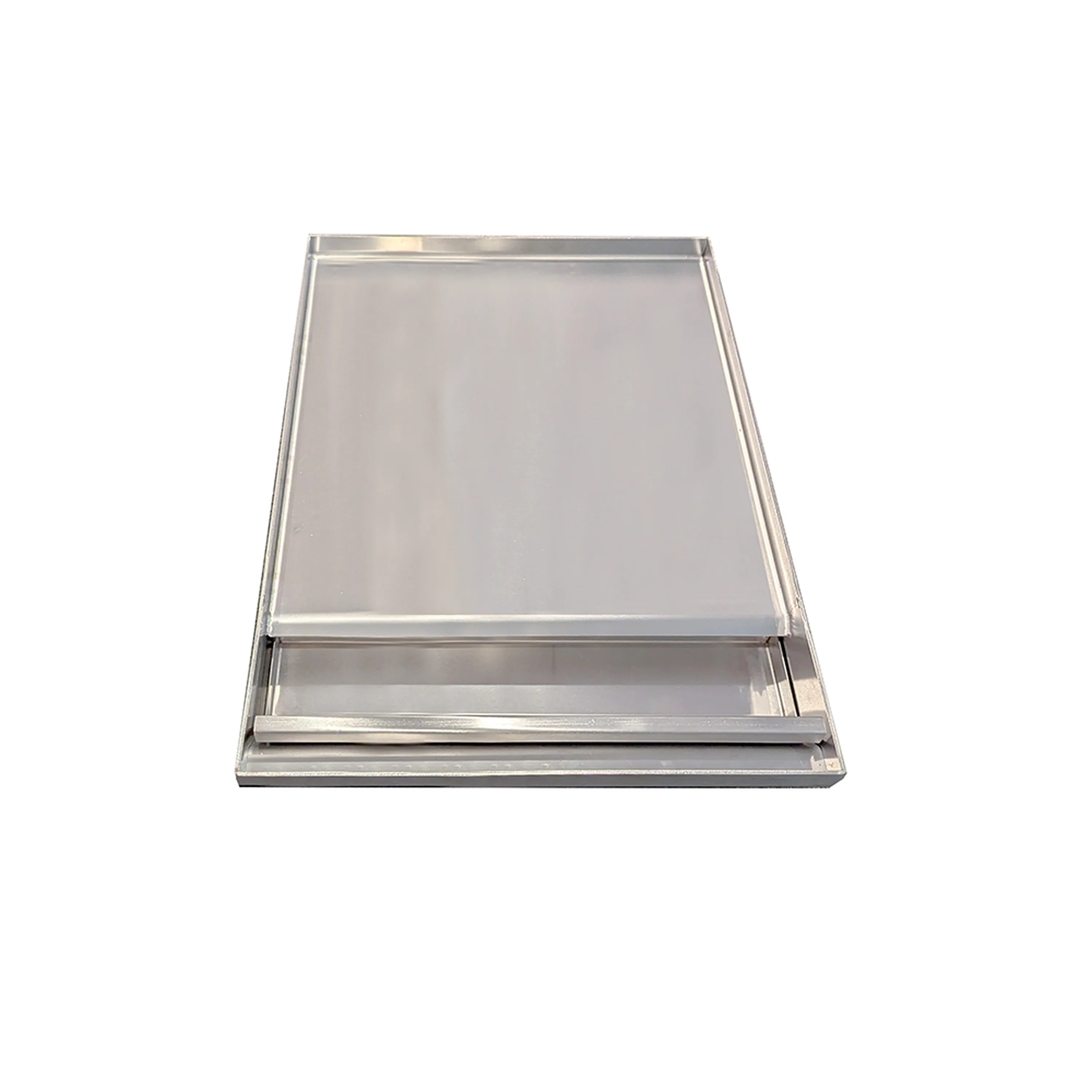 Stainless steel cooking griddle with flat cast iron insert and raised sides