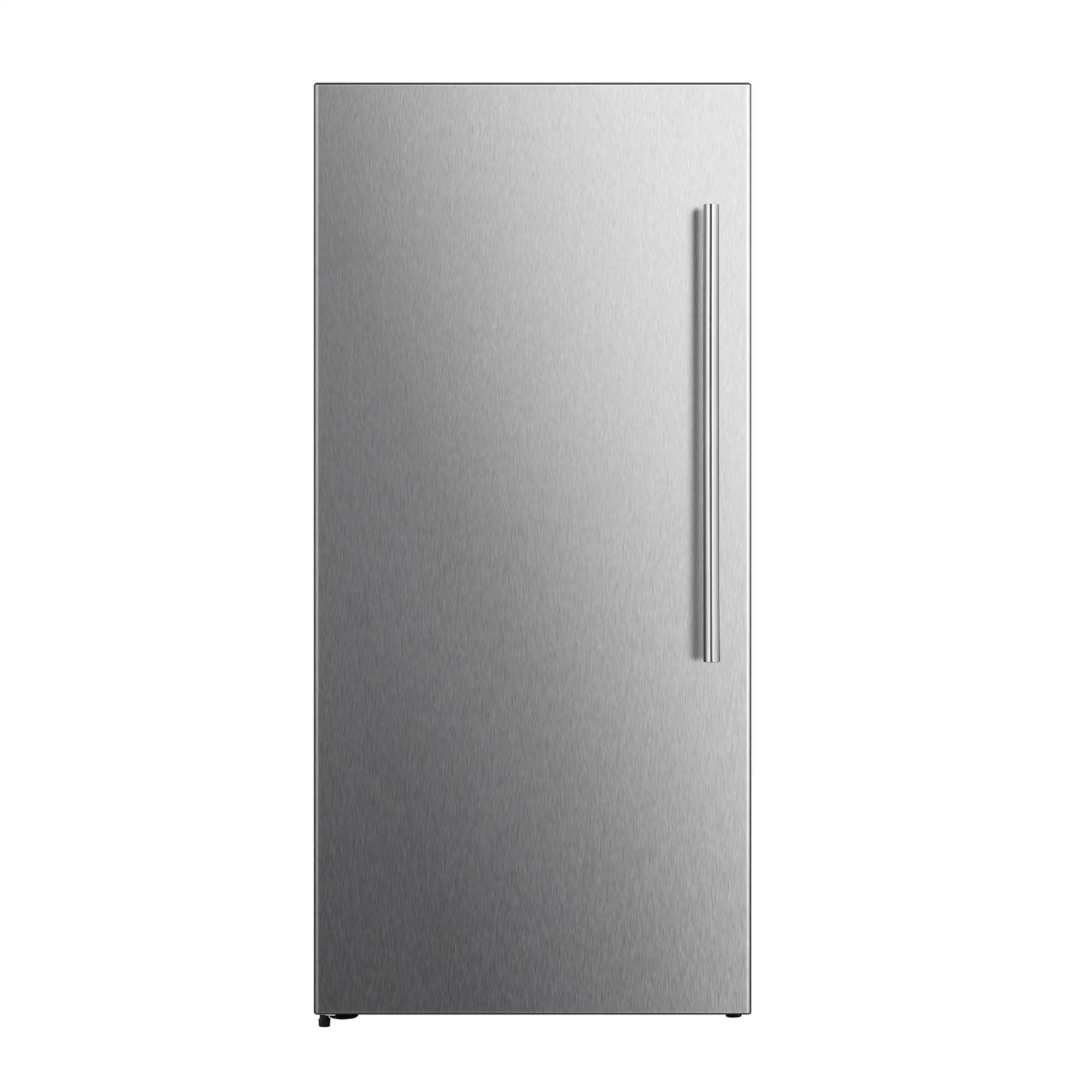 Convertible refrigerator/freezer exterior in stainless steel with vertical handle