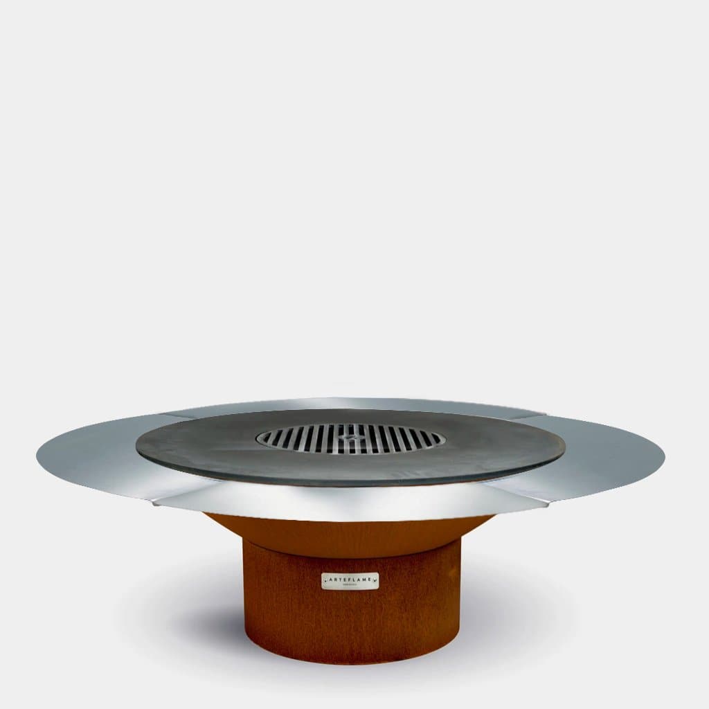 Round vented warming top on wooden pedestal base
