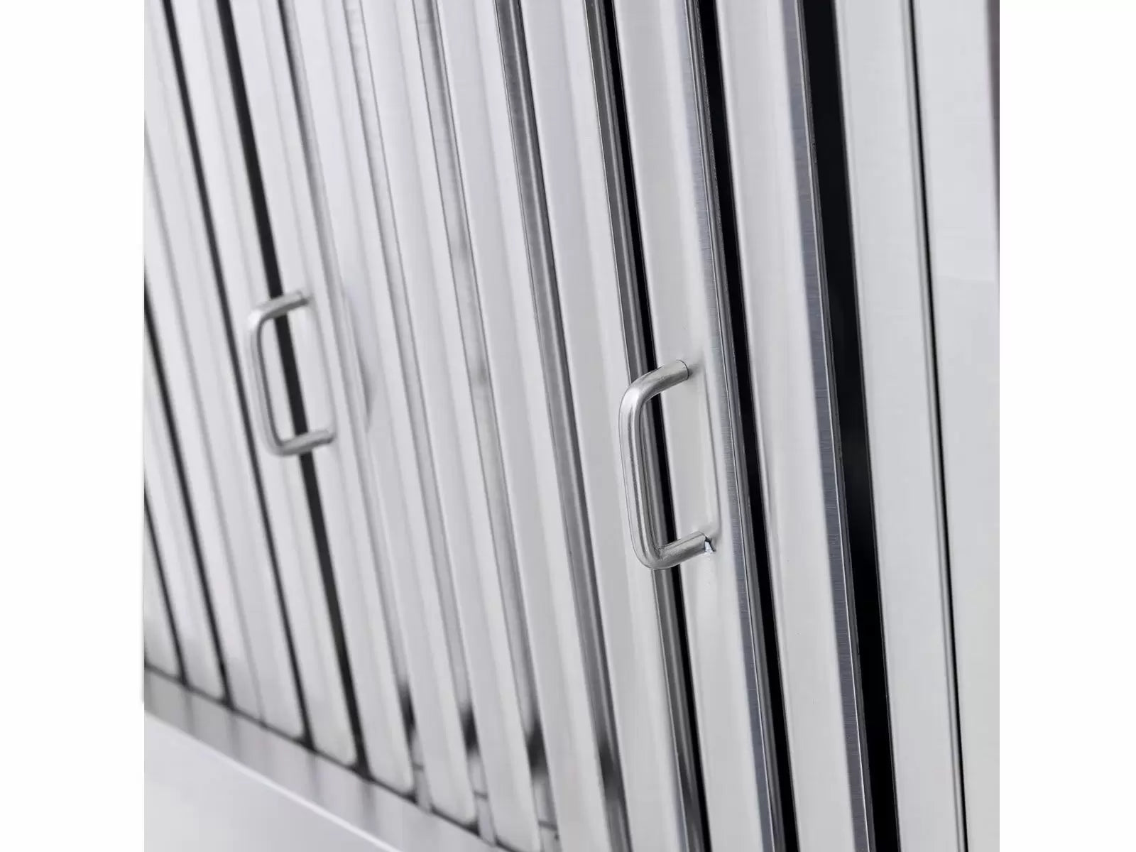 Stainless steel vent hood baffle louvers with side pull handles