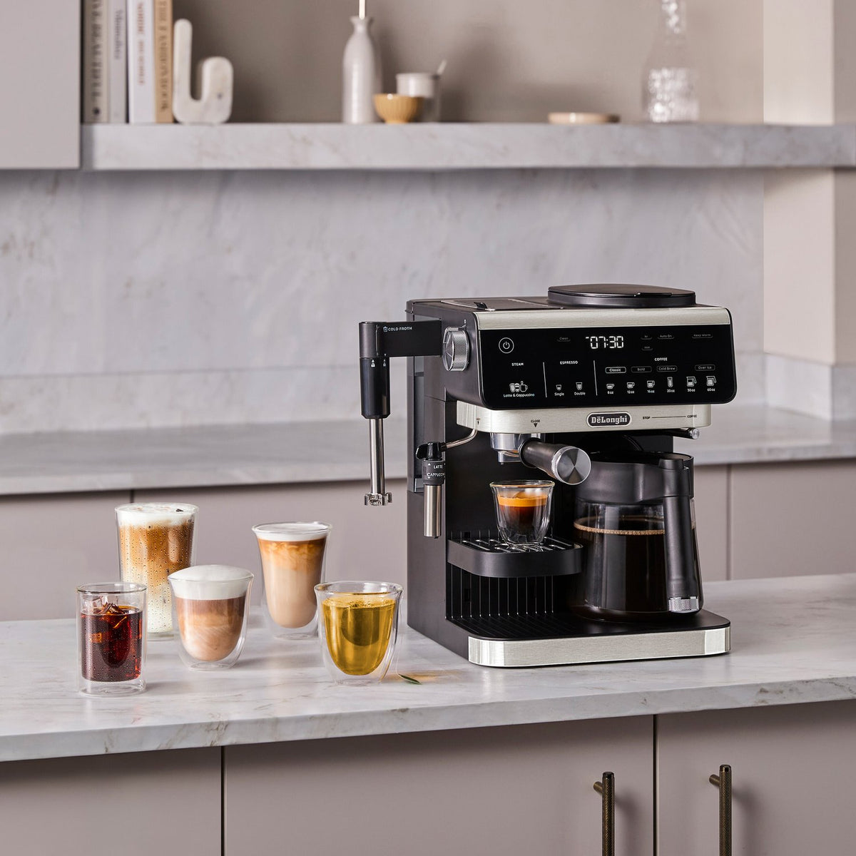 De'Longhi All-in-One Combination Coffee and Espresso Machine with Manual Steam Wand in Black (COM630BK) - image 11