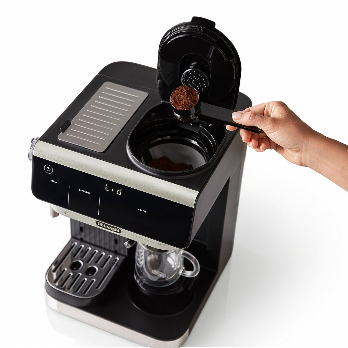 De'Longhi All-in-One Combination Coffee and Espresso Machine with Manual Steam Wand in Black (COM630BK) - image 3