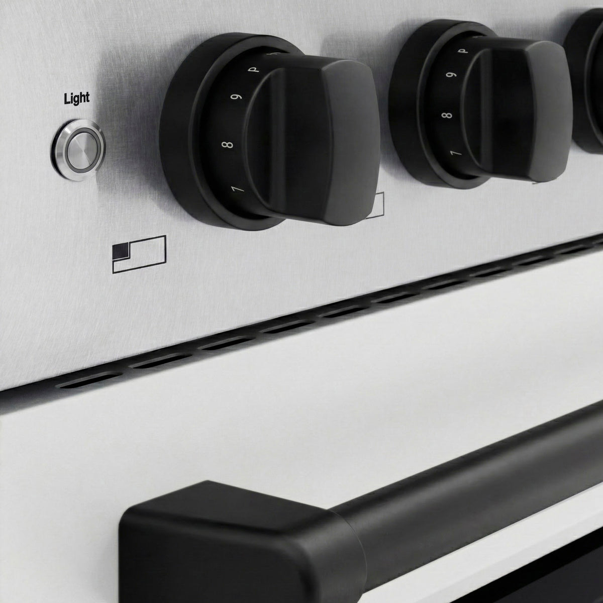 ZLINE 48-Inch Paramount Induction Range SINRSZ-WM-48-MB knobs detail