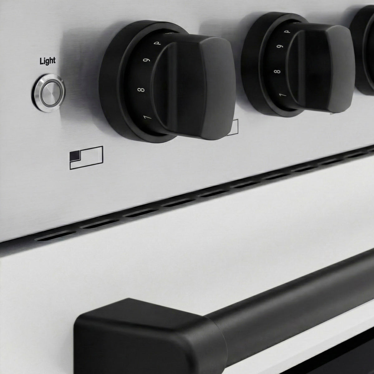 ZLINE 48-Inch Paramount Induction Range SINRZ-WM-48-MB knobs detail