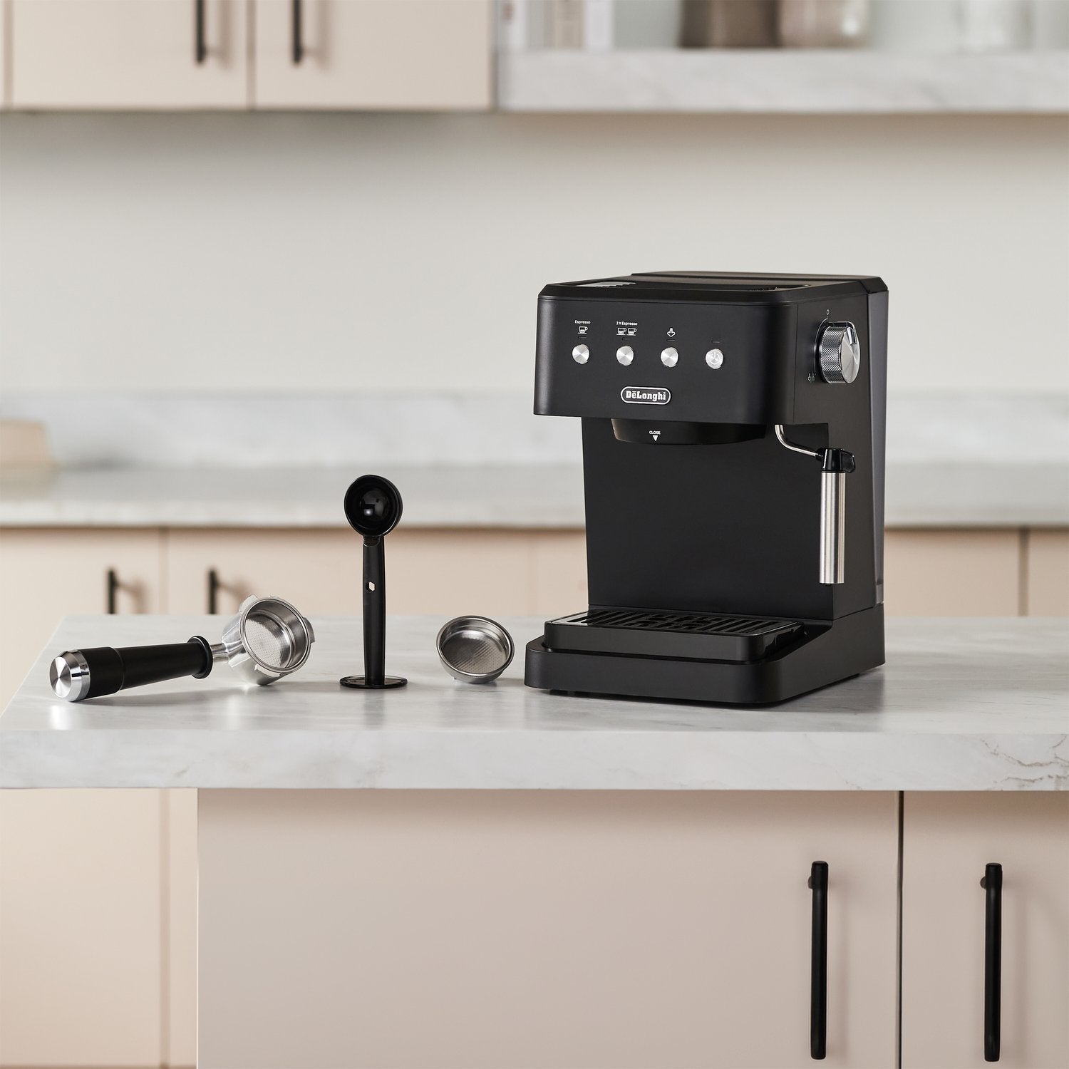 De'Longhi 15 Bar Pump Manual Espresso Machine in Matte Black (EM350BK) - image 20
