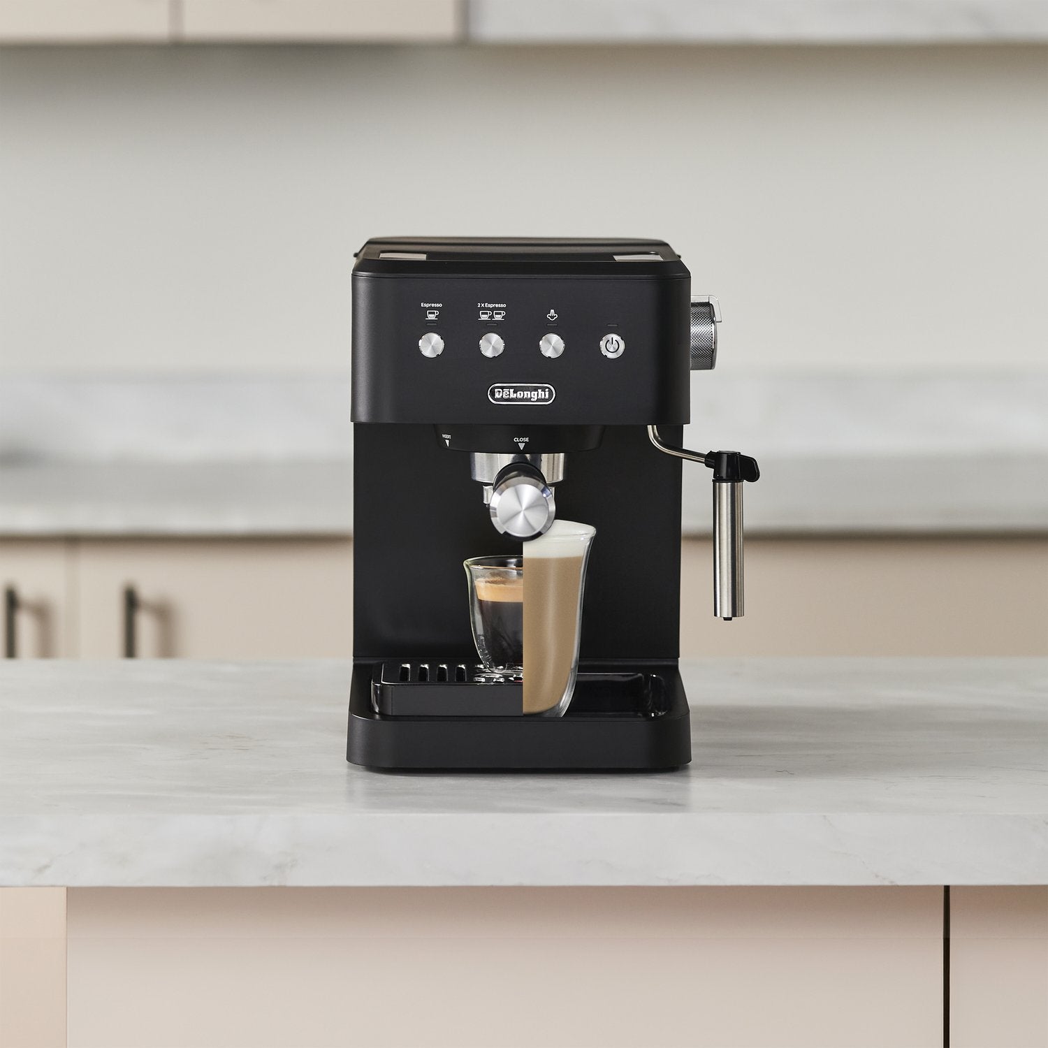De'Longhi 15 Bar Pump Manual Espresso Machine in Matte Black (EM350BK) - image 17