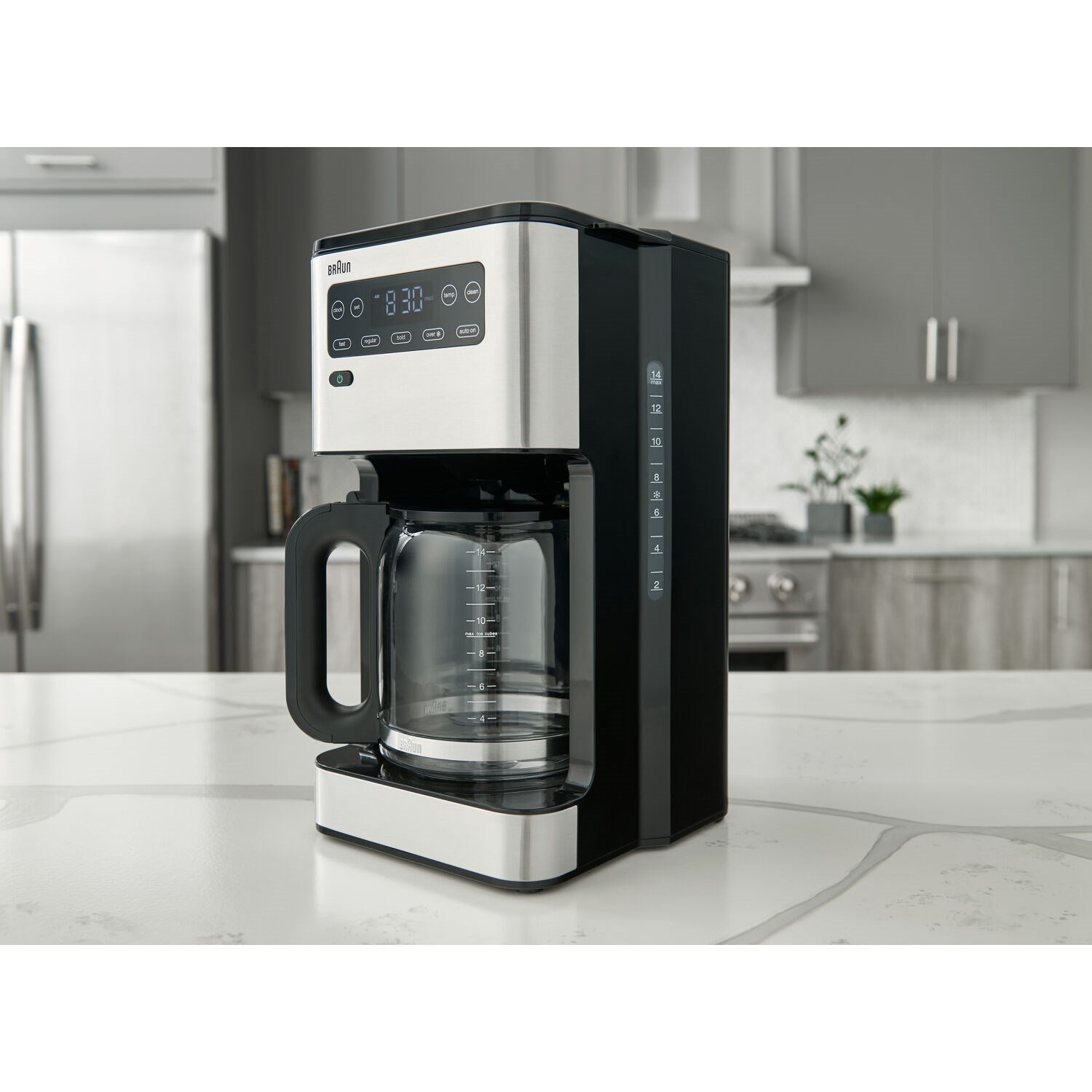 Black and silver Braun iced coffee maker with glass carafe on base