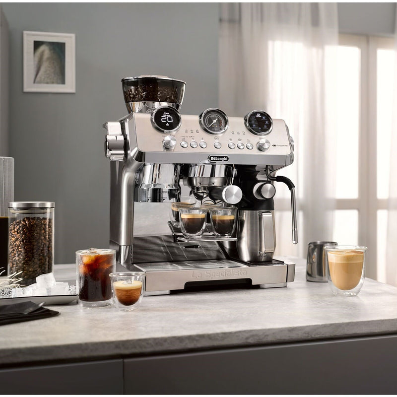 De'Longhi Package - La Specialista Maestro Sensor Grinding, Milk Frothing Espresso Machine with Espresso Glass Set