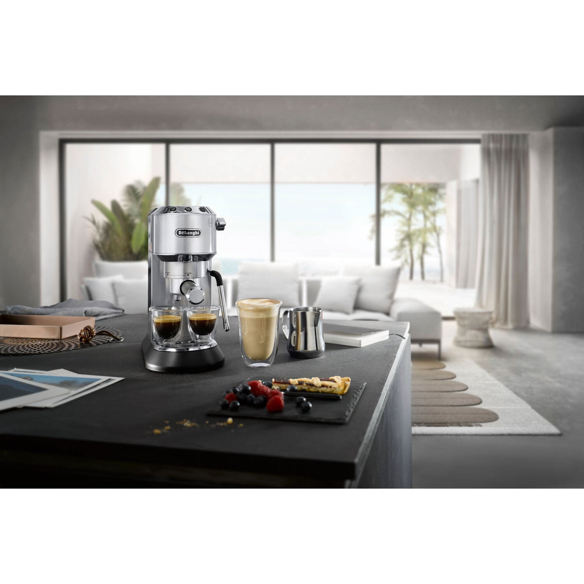 De'Longhi Dedica Arte 15 Bar Pump Espresso Machine with Cappuccino Fea