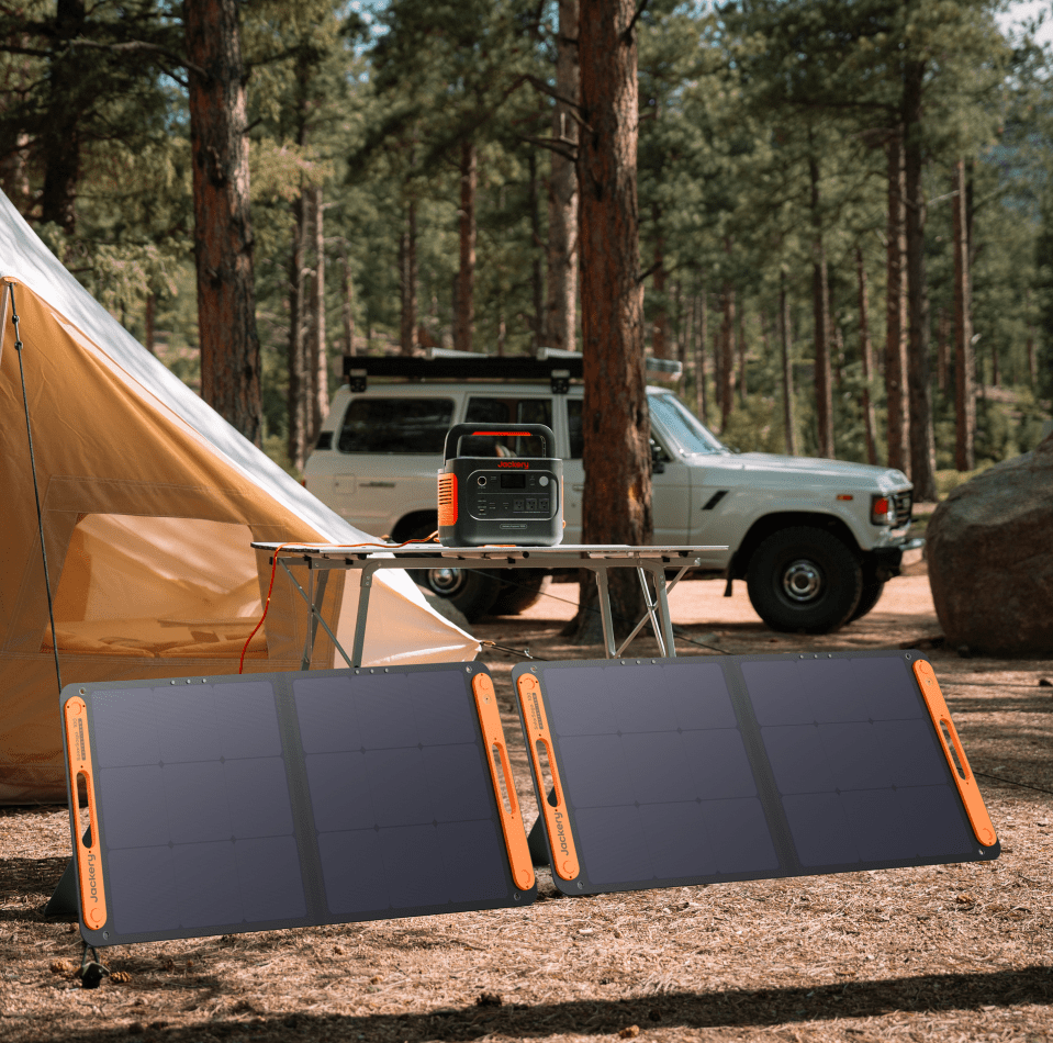 Jackery Solar Generator 1000 v2 with 200W Solar Panel, 1070Wh Portable Power Station LiFePO4 Battery,1500W AC/100W USB-C Output, 1Hr Fast Charge for Outdoor,Off-Grid Living,RV,Emergency