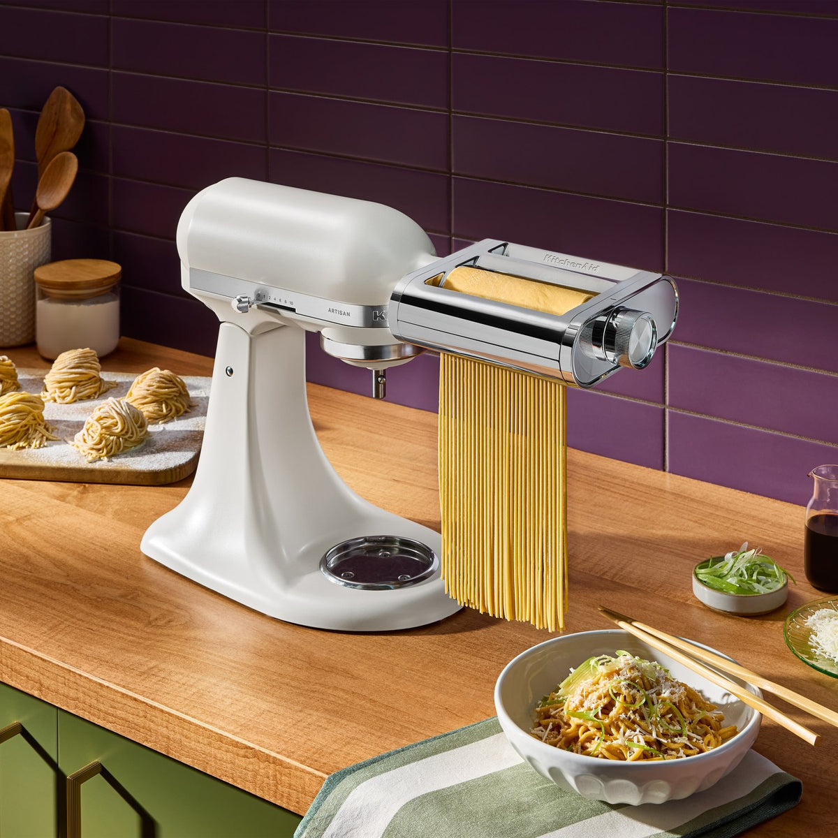 KitchenAid 3-in-1 Metal Pasta Roller and Cutter Attachment in Chrome (KSM3MPA) - image 17