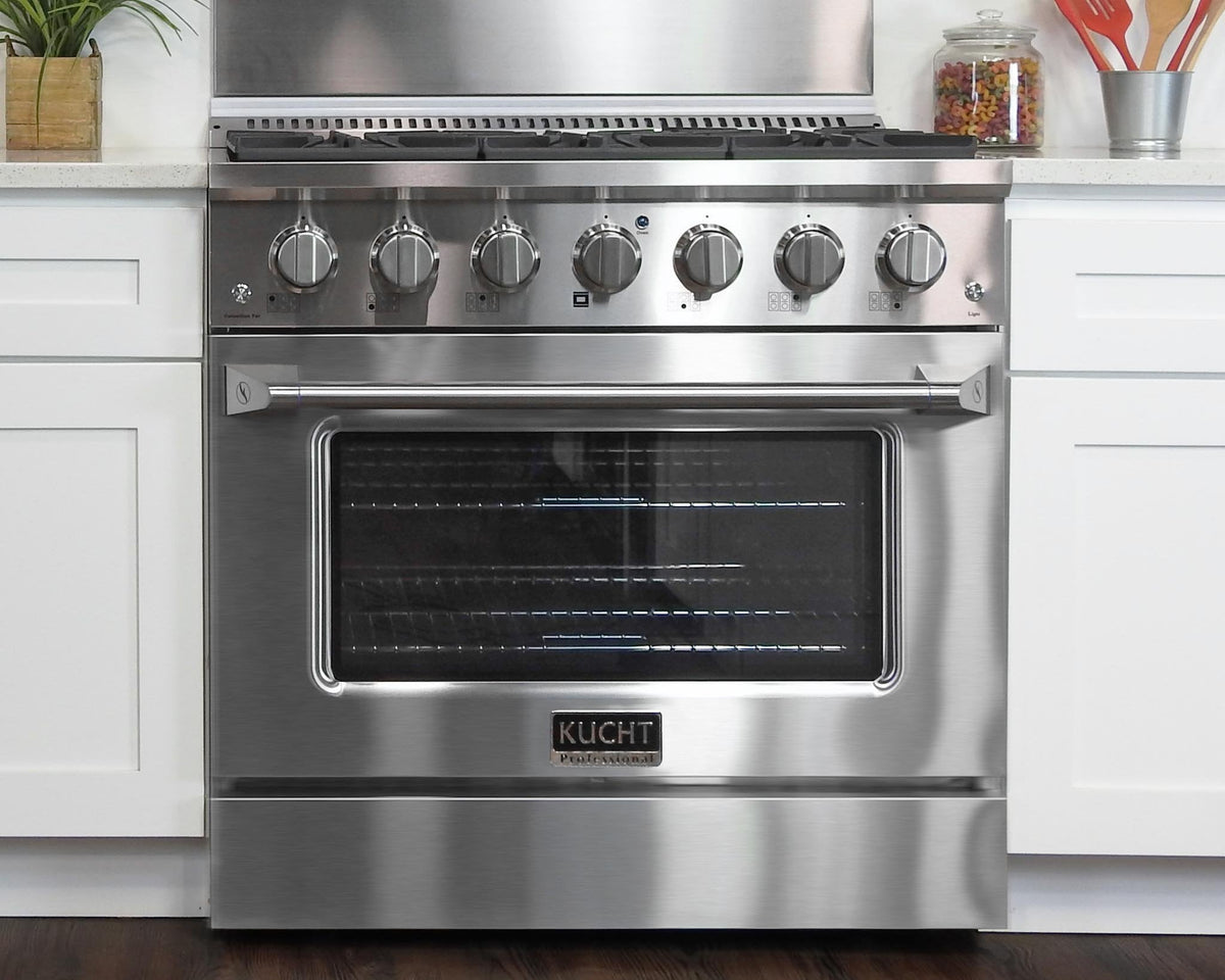 Stainless steel Kucht gas range with front control knobs and closed oven door
