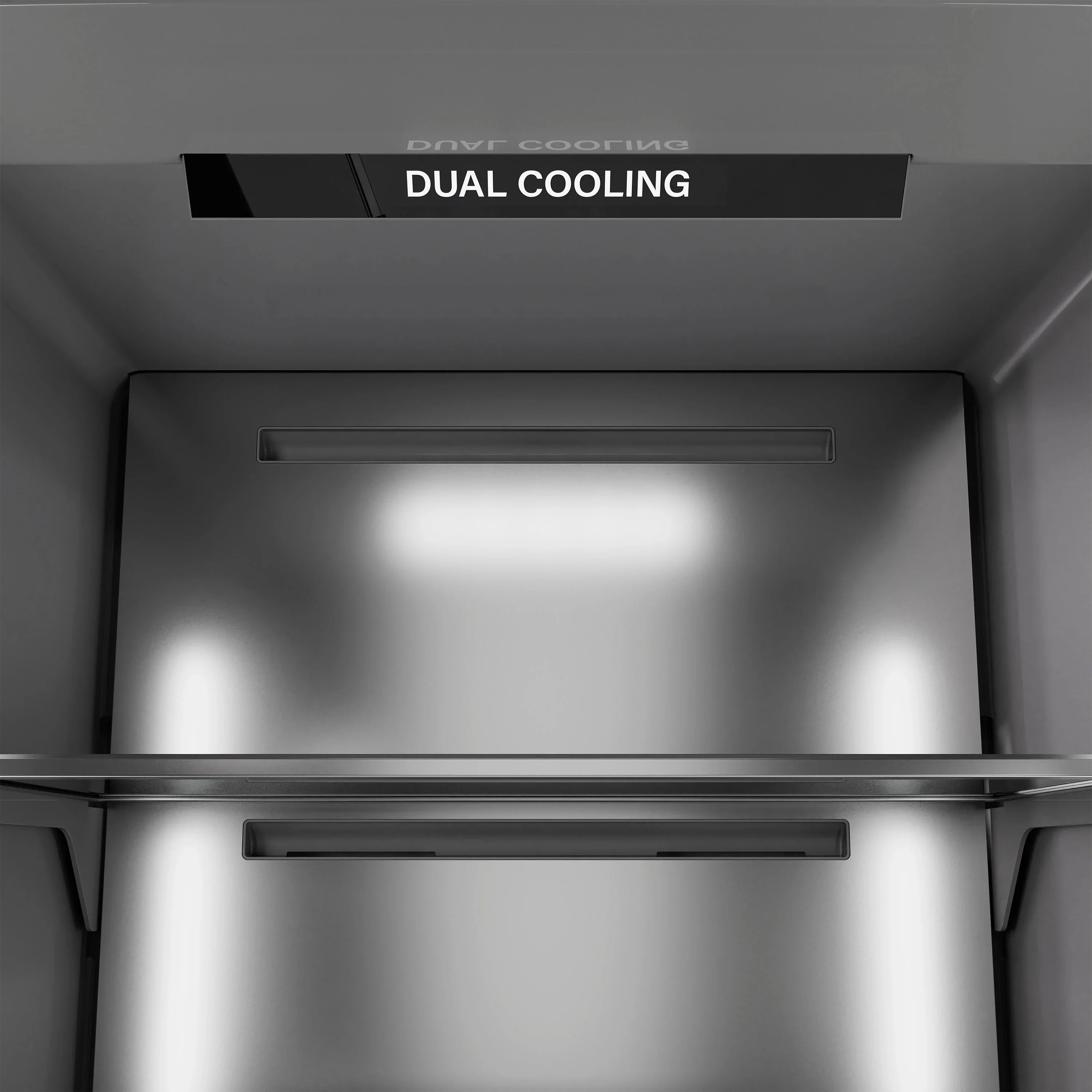 Top compartment interior with dual cooling vent panel