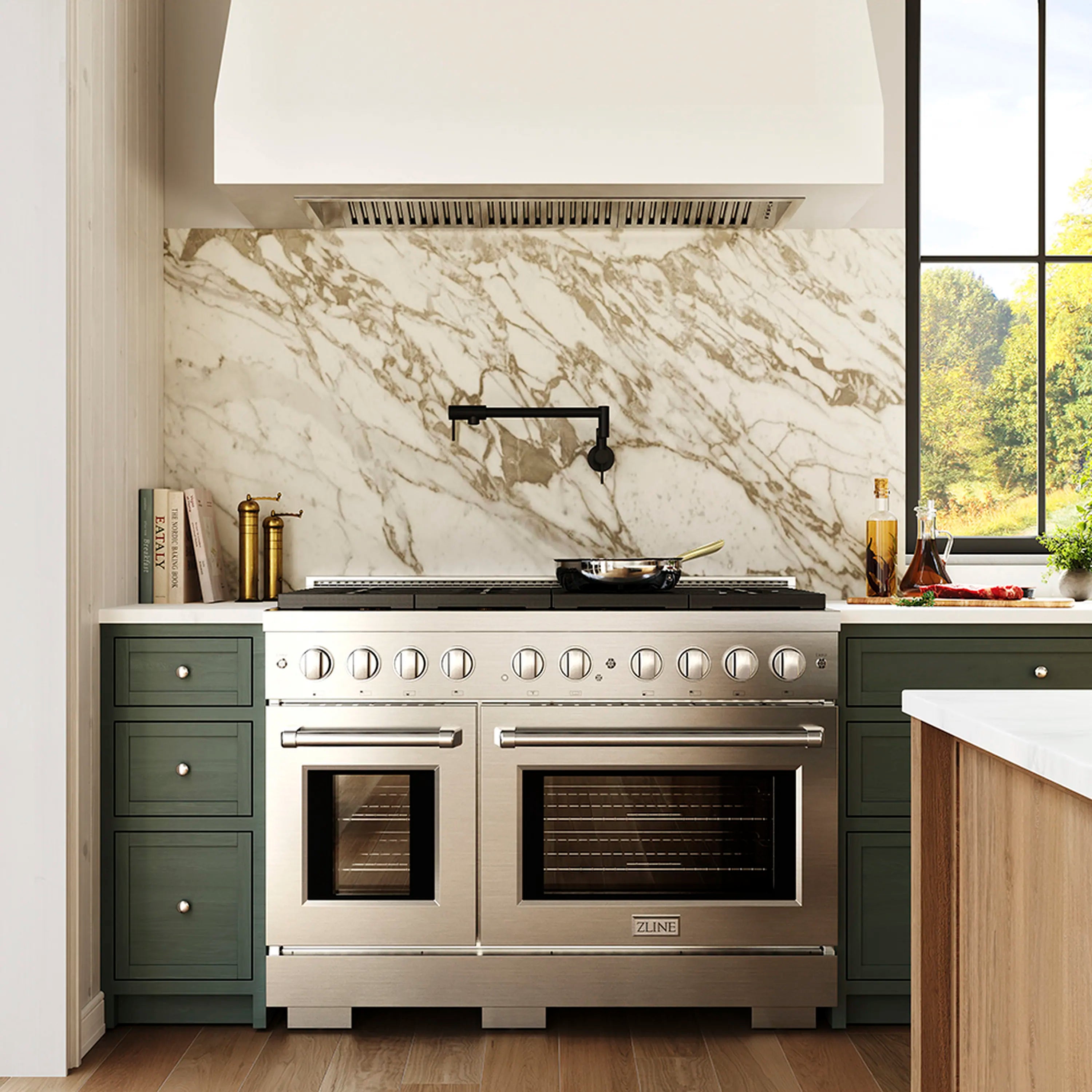 Stainless steel dual-fuel range with twin oven doors and DUOPRO™ cooktop