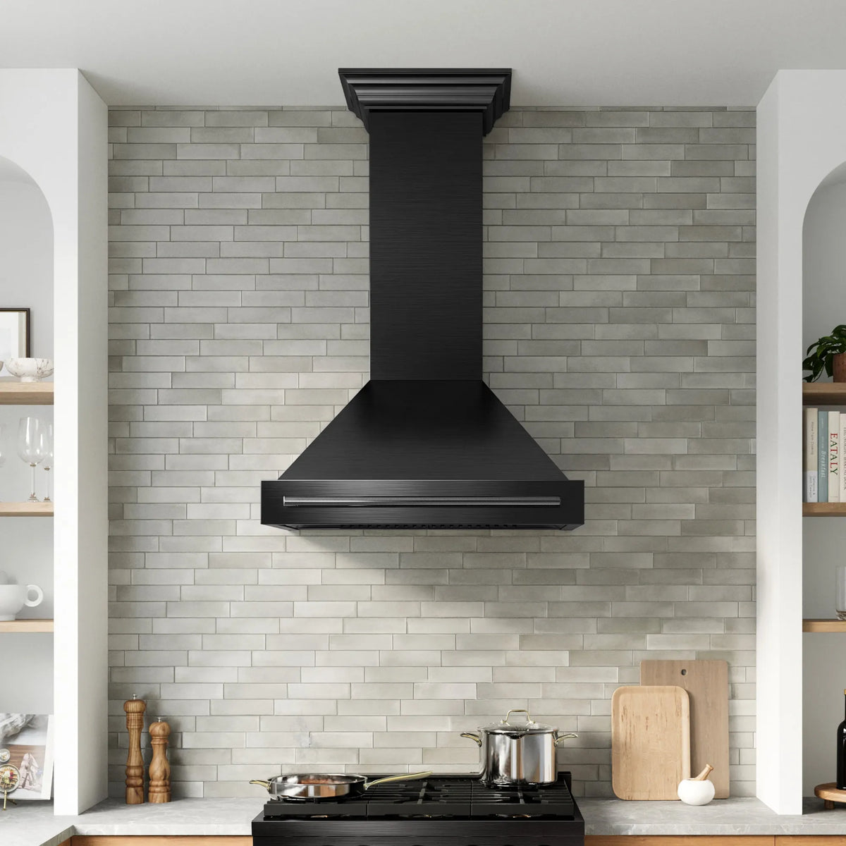 ZLINE 36-Inch Wall Mount Range Hood Helix Handle in Black Stainless Steel