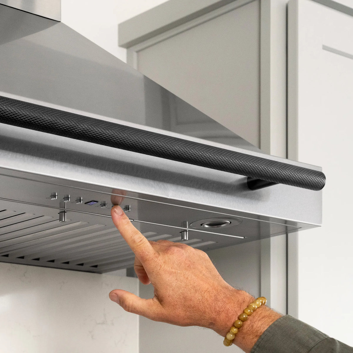 ZLINE Autograph Edition Wall Mount Range Hood Helix Handle in Matte Black